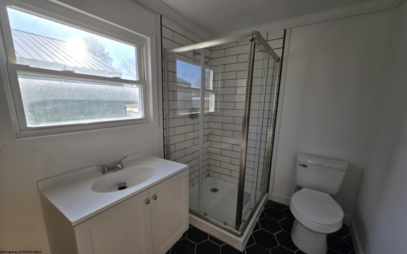 408 Pearcy Avenue, Bridgeport, West Virginia 26330, 3 Bedrooms Bedrooms, 7 Rooms Rooms,2 BathroomsBathrooms,Single Family Detached,For Sale,Pearcy,10158343