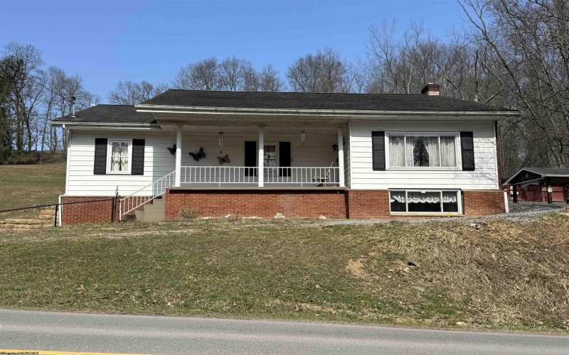 825 Colfax Road, Fairmont, West Virginia 26554, 3 Bedrooms Bedrooms, 6 Rooms Rooms,2 BathroomsBathrooms,Single Family Detached,For Sale,Colfax,10158350