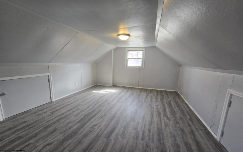 213 Point Street, Clarksburg, West Virginia 26301, 3 Bedrooms Bedrooms, 5 Rooms Rooms,1 BathroomBathrooms,Single Family Detached,For Sale,Point,10158363