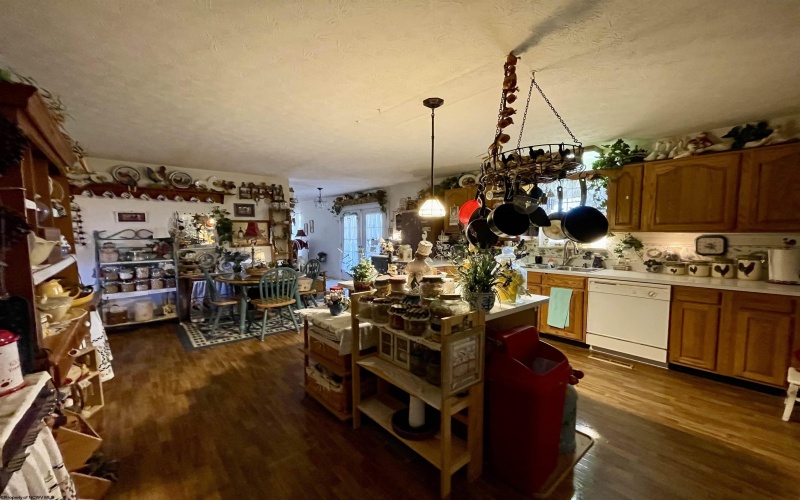 294 Landmark Estates, Jane Lew, West Virginia 26378, 4 Bedrooms Bedrooms, 9 Rooms Rooms,2 BathroomsBathrooms,Single Family Detached,For Sale,Landmark,10158370