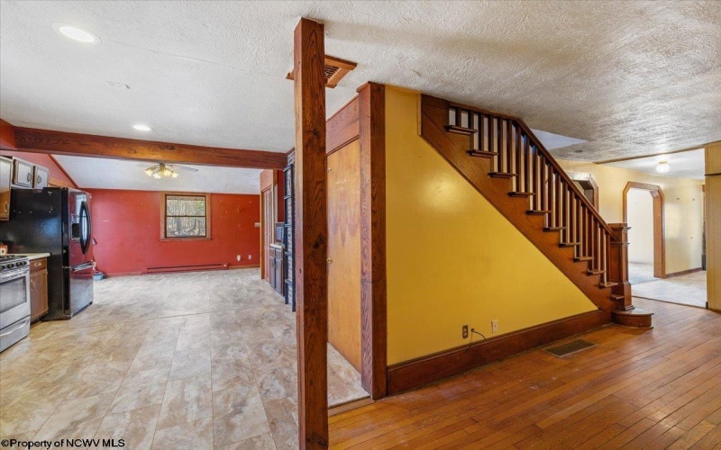17193 Veterans Memorial Highway, Kingwood, West Virginia 26537, 5 Bedrooms Bedrooms, 14 Rooms Rooms,3 BathroomsBathrooms,Single Family Detached,For Sale,Veterans Memorial,10158412