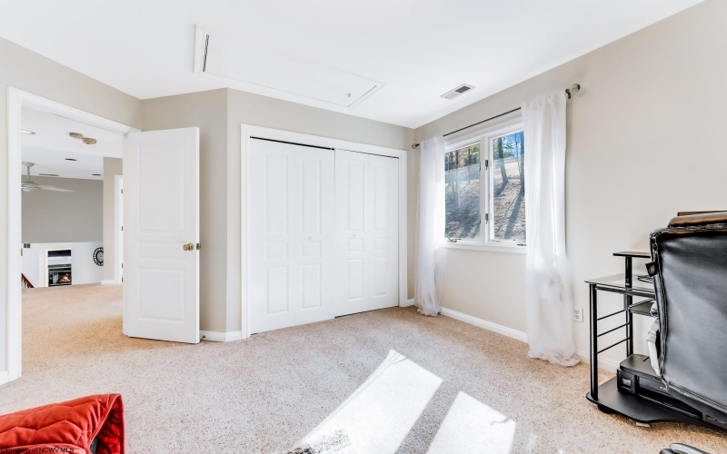 58 Brookside Lane, Morgantown, West Virginia 26505, 4 Bedrooms Bedrooms, 13 Rooms Rooms,3 BathroomsBathrooms,Single Family Detached,For Sale,Brookside,10158437