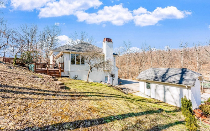 58 Brookside Lane, Morgantown, West Virginia 26505, 4 Bedrooms Bedrooms, 13 Rooms Rooms,3 BathroomsBathrooms,Single Family Detached,For Sale,Brookside,10158437
