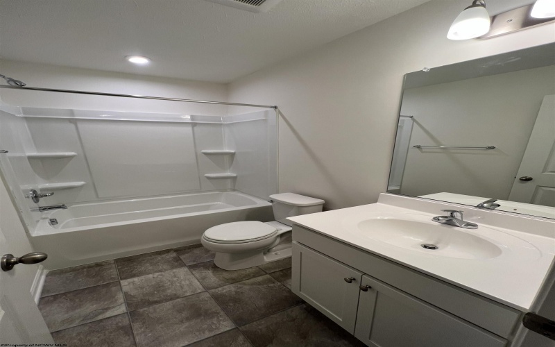 706 Mulligan Court, Maidsville, West Virginia 26541, 3 Bedrooms Bedrooms, 8 Rooms Rooms,4 BathroomsBathrooms,Residential Rentals,For Rent,Mulligan,10158436