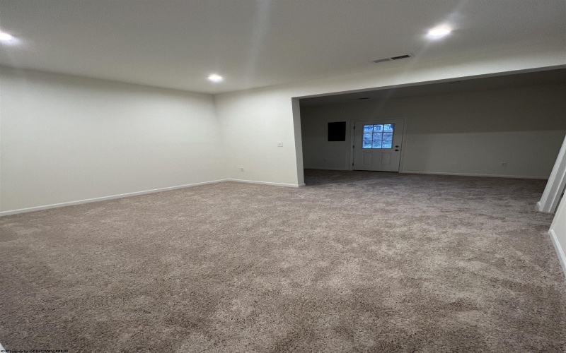 706 Mulligan Court, Maidsville, West Virginia 26541, 3 Bedrooms Bedrooms, 8 Rooms Rooms,4 BathroomsBathrooms,Residential Rentals,For Rent,Mulligan,10158436