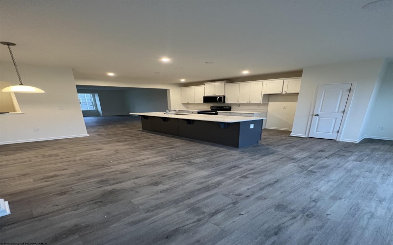 706 Mulligan Court, Maidsville, West Virginia 26541, 3 Bedrooms Bedrooms, 8 Rooms Rooms,4 BathroomsBathrooms,Residential Rentals,For Rent,Mulligan,10158436