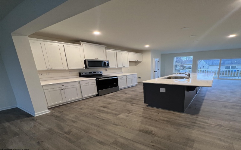 706 Mulligan Court, Maidsville, West Virginia 26541, 3 Bedrooms Bedrooms, 8 Rooms Rooms,4 BathroomsBathrooms,Residential Rentals,For Rent,Mulligan,10158436