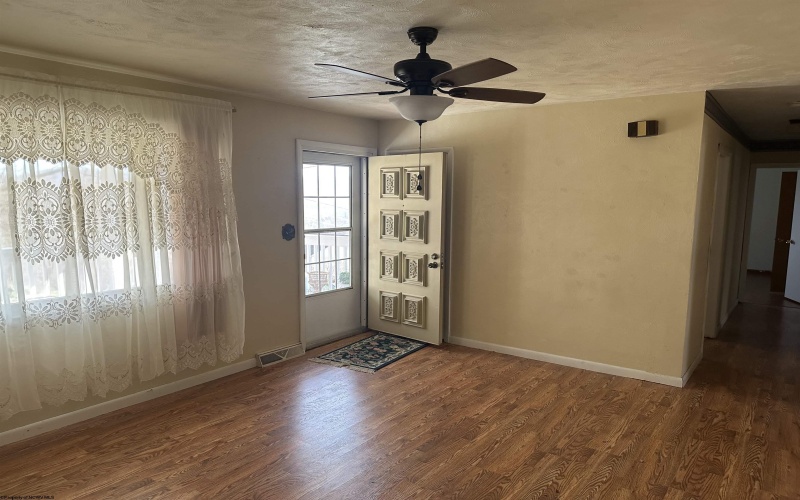 165 Allen Street, Hepzibah, West Virginia 26369, 3 Bedrooms Bedrooms, 5 Rooms Rooms,1 BathroomBathrooms,Single Family Detached,For Sale,Allen,10157489