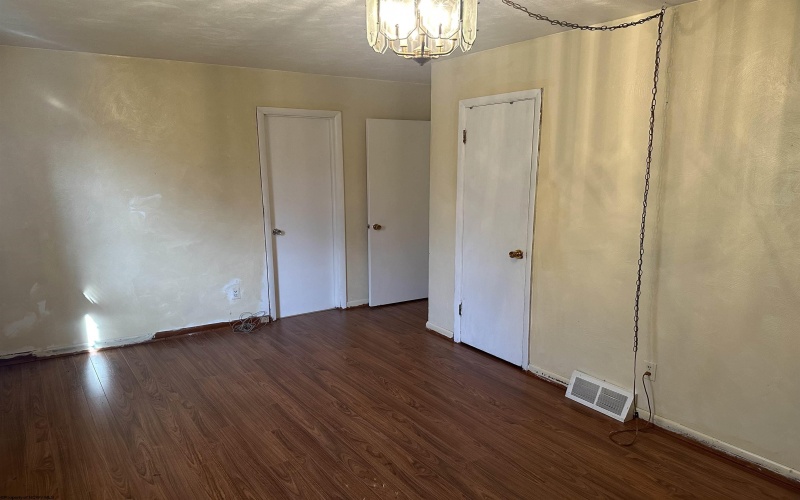 165 Allen Street, Hepzibah, West Virginia 26369, 3 Bedrooms Bedrooms, 5 Rooms Rooms,1 BathroomBathrooms,Single Family Detached,For Sale,Allen,10157489