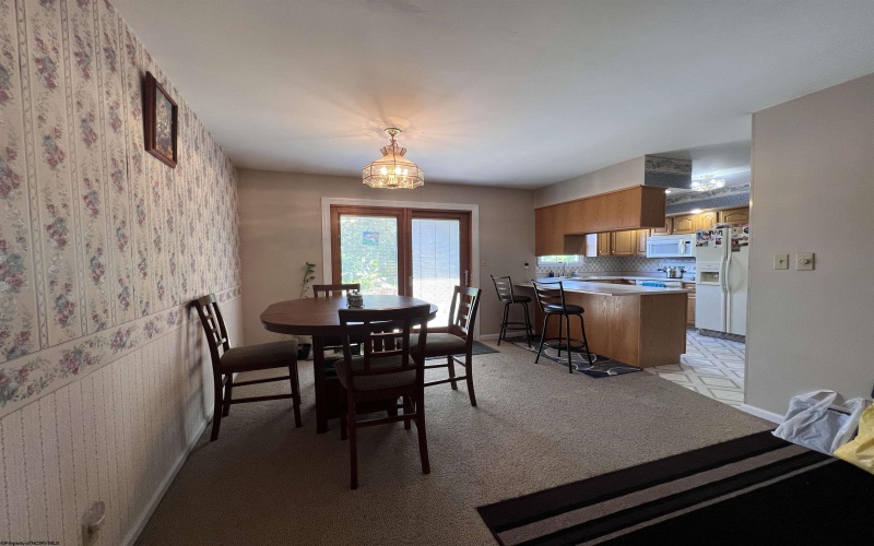1283 Woodruff Place, Morgantown, West Virginia 26505, 4 Bedrooms Bedrooms, 8 Rooms Rooms,3 BathroomsBathrooms,Residential Rentals,For Rent,Woodruff,10158455