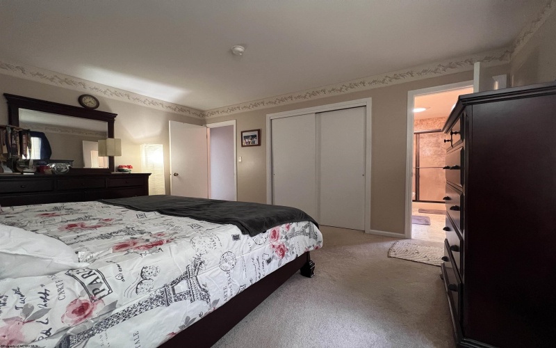 1283 Woodruff Place, Morgantown, West Virginia 26505, 4 Bedrooms Bedrooms, 8 Rooms Rooms,3 BathroomsBathrooms,Residential Rentals,For Rent,Woodruff,10158455