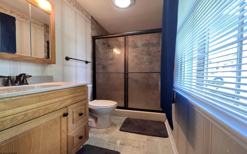 1283 Woodruff Place, Morgantown, West Virginia 26505, 4 Bedrooms Bedrooms, 8 Rooms Rooms,3 BathroomsBathrooms,Residential Rentals,For Rent,Woodruff,10158455