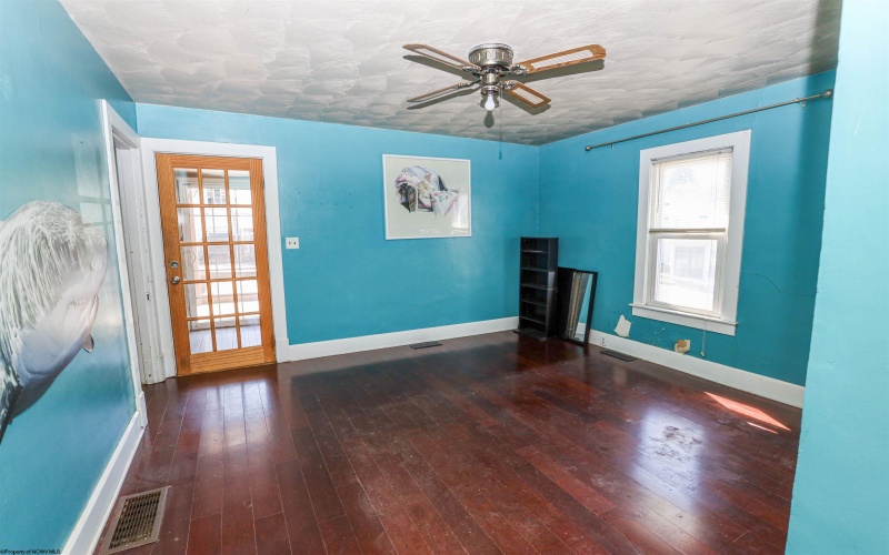 339 Blaine Street, Fairmont, West Virginia 26554, 4 Bedrooms Bedrooms, 9 Rooms Rooms,2 BathroomsBathrooms,Single Family Detached,For Sale,Blaine,10158468