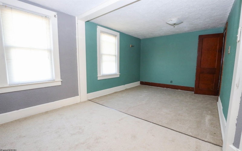 339 Blaine Street, Fairmont, West Virginia 26554, 4 Bedrooms Bedrooms, 9 Rooms Rooms,2 BathroomsBathrooms,Single Family Detached,For Sale,Blaine,10158468