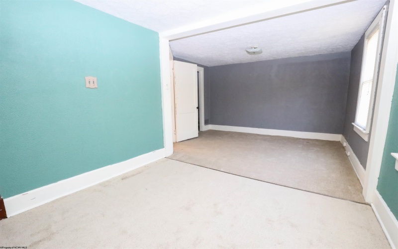 339 Blaine Street, Fairmont, West Virginia 26554, 4 Bedrooms Bedrooms, 9 Rooms Rooms,2 BathroomsBathrooms,Single Family Detached,For Sale,Blaine,10158468