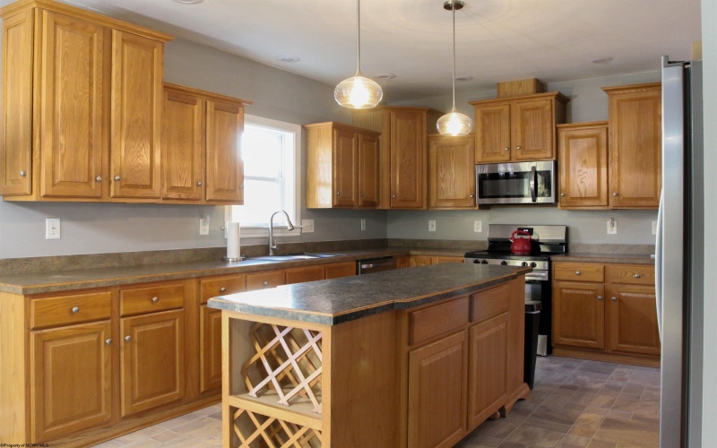 121 Vesta Drive, West Milford, West Virginia 26451, 4 Bedrooms Bedrooms, 10 Rooms Rooms,2 BathroomsBathrooms,Single Family Detached,For Sale,Vesta,10158481