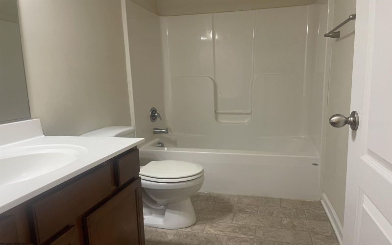 323 Falcon Run, Morgantown, West Virginia 26508, 3 Bedrooms Bedrooms, 5 Rooms Rooms,3 BathroomsBathrooms,Residential Rentals,For Rent,Falcon,10158489
