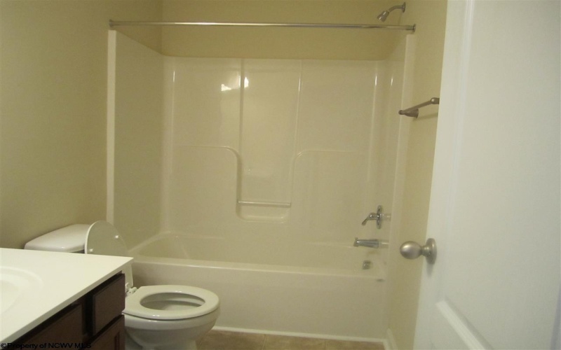 325 Falcon Run, Morgantown, West Virginia 26508, 3 Bedrooms Bedrooms, 5 Rooms Rooms,4 BathroomsBathrooms,Residential Rentals,For Rent,Falcon,10158490