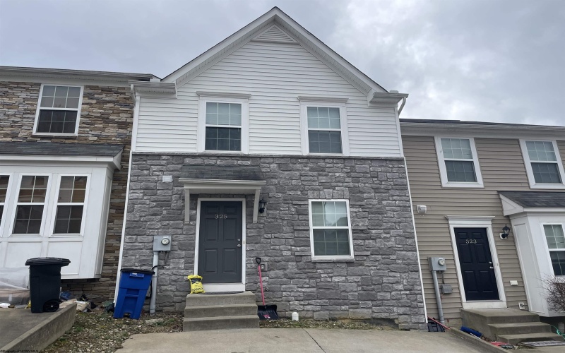 325 Falcon Run, Morgantown, West Virginia 26508, 3 Bedrooms Bedrooms, 5 Rooms Rooms,4 BathroomsBathrooms,Residential Rentals,For Rent,Falcon,10158490