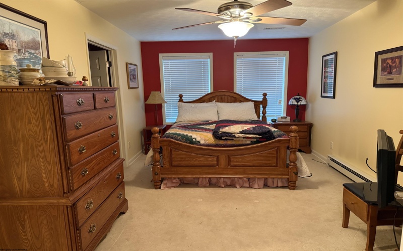 15 Fairway Lane, Fairmont, West Virginia 26554, 4 Bedrooms Bedrooms, 8 Rooms Rooms,2 BathroomsBathrooms,Single Family Detached,For Sale,Fairway,10158501