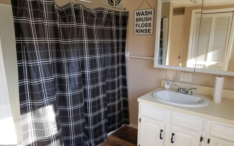 825 Second Street, Weston, West Virginia 26452, 3 Bedrooms Bedrooms, 6 Rooms Rooms,1 BathroomBathrooms,Single Family Detached,For Sale,Second,10158514