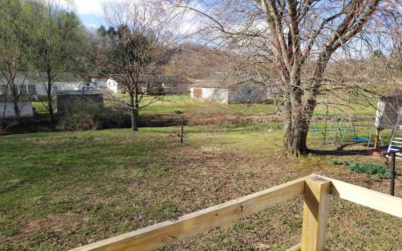 825 Second Street, Weston, West Virginia 26452, 3 Bedrooms Bedrooms, 6 Rooms Rooms,1 BathroomBathrooms,Single Family Detached,For Sale,Second,10158514