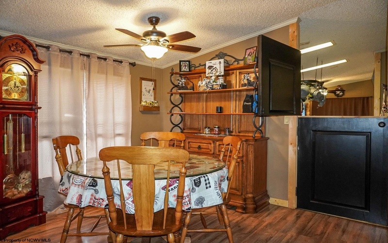73 Maple Alley, Terra Alta, West Virginia 26764, 3 Bedrooms Bedrooms, 6 Rooms Rooms,2 BathroomsBathrooms,Single Family Detached,For Sale,Maple,10158525