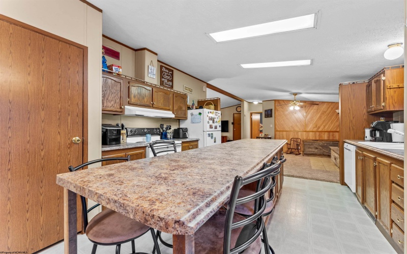 675 Pond Road, Morgantown, West Virginia 26508, 3 Bedrooms Bedrooms, 8 Rooms Rooms,2 BathroomsBathrooms,Single Family Detached,For Sale,Pond,10158531