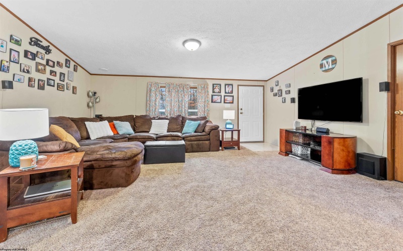 675 Pond Road, Morgantown, West Virginia 26508, 3 Bedrooms Bedrooms, 8 Rooms Rooms,2 BathroomsBathrooms,Single Family Detached,For Sale,Pond,10158531