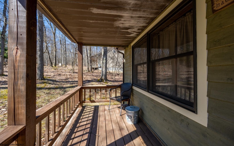 596 Hemlock Circle, Terra Alta, West Virginia 26764, 2 Bedrooms Bedrooms, 6 Rooms Rooms,2 BathroomsBathrooms,Single Family Detached,For Sale,Hemlock,10158544