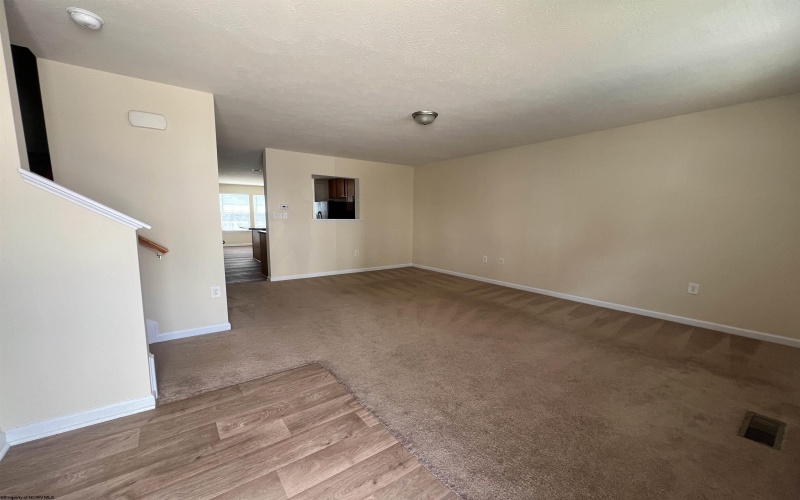317 Falcon Run, Morgantown, West Virginia 26508, 3 Bedrooms Bedrooms, 5 Rooms Rooms,3 BathroomsBathrooms,Residential Rentals,For Rent,Falcon,10158558