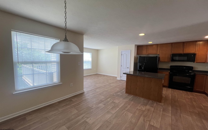 317 Falcon Run, Morgantown, West Virginia 26508, 3 Bedrooms Bedrooms, 5 Rooms Rooms,3 BathroomsBathrooms,Residential Rentals,For Rent,Falcon,10158558