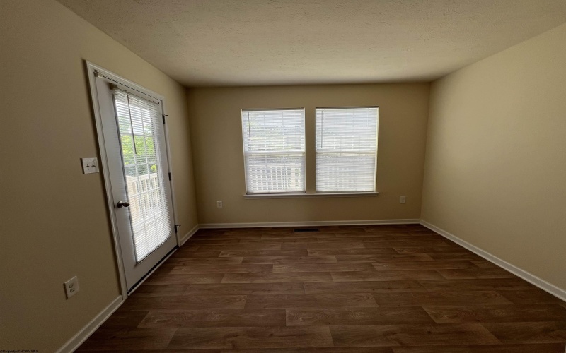 317 Falcon Run, Morgantown, West Virginia 26508, 3 Bedrooms Bedrooms, 5 Rooms Rooms,3 BathroomsBathrooms,Residential Rentals,For Rent,Falcon,10158558