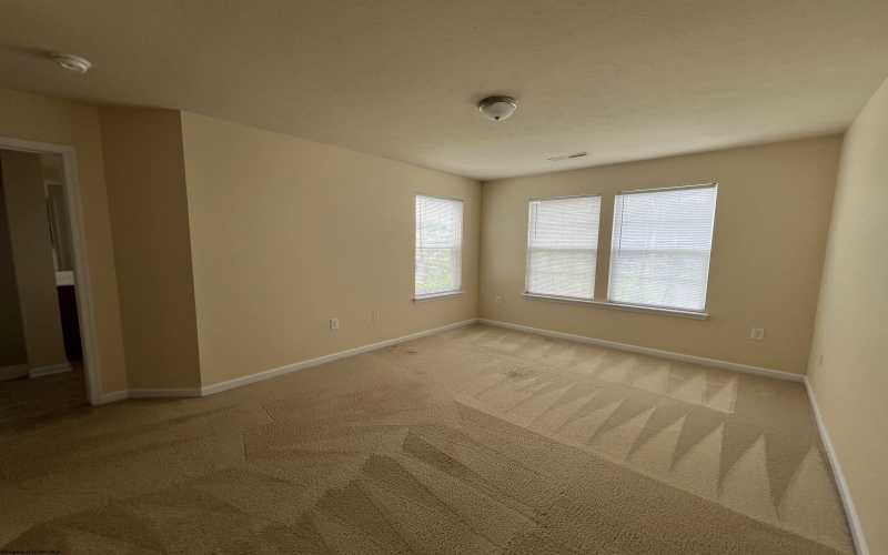 317 Falcon Run, Morgantown, West Virginia 26508, 3 Bedrooms Bedrooms, 5 Rooms Rooms,3 BathroomsBathrooms,Residential Rentals,For Rent,Falcon,10158558