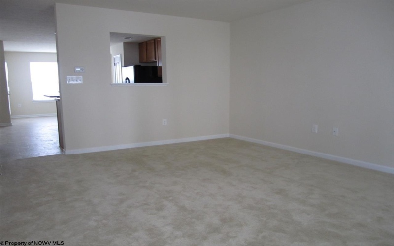317 Falcon Run, Morgantown, West Virginia 26508, 3 Bedrooms Bedrooms, 5 Rooms Rooms,3 BathroomsBathrooms,Residential Rentals,For Rent,Falcon,10158558