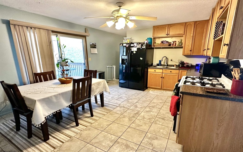 626 Rohr Street, Weston, West Virginia 26452, 3 Bedrooms Bedrooms, 6 Rooms Rooms,1 BathroomBathrooms,Single Family Detached,For Sale,Rohr,10158561