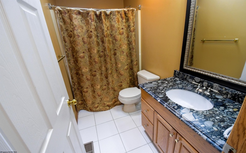 1405 Far Meadows, Morgantown, West Virginia 26508, 4 Bedrooms Bedrooms, 13 Rooms Rooms,4 BathroomsBathrooms,Residential Rentals,For Rent,Far,10158575