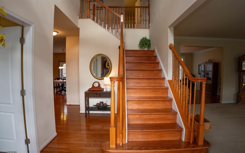 15 Ridgeview Lane, Morgantown, West Virginia 26508, 4 Bedrooms Bedrooms, 9 Rooms Rooms,3 BathroomsBathrooms,Single Family Detached,For Sale,Ridgeview,10158577