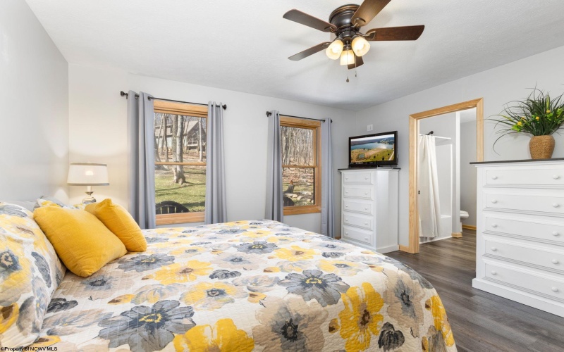 62 Oak Drive, Terra Alta, West Virginia 26764, 3 Bedrooms Bedrooms, 5 Rooms Rooms,2 BathroomsBathrooms,Single Family Detached,For Sale,Oak,10158579