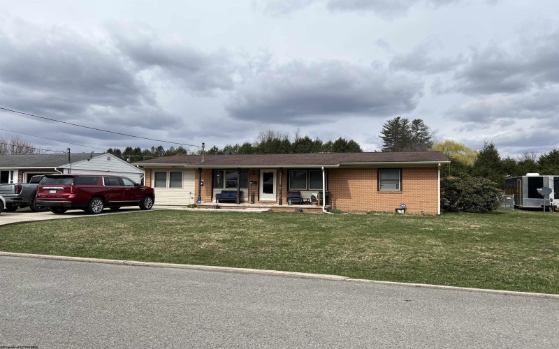 111 Ferndale Drive, Elkins, West Virginia 26241, 4 Bedrooms Bedrooms, 8 Rooms Rooms,2 BathroomsBathrooms,Single Family Detached,For Sale,Ferndale,10158583