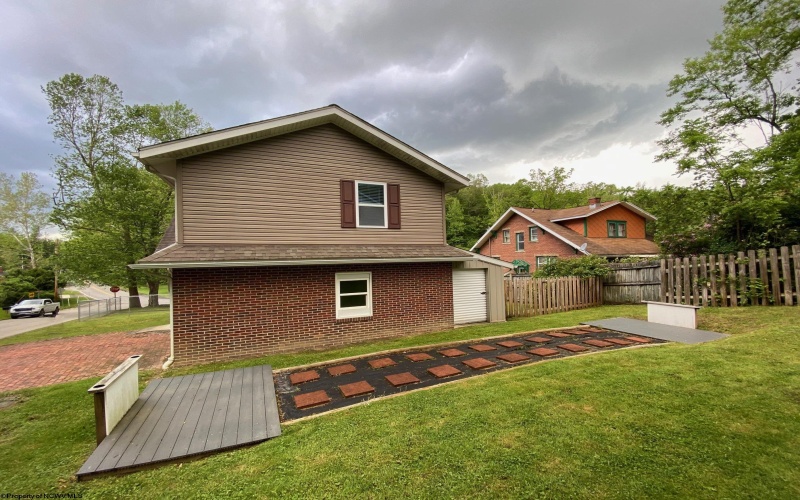 102 Harpertown Road, Elkins, West Virginia 26241, 4 Bedrooms Bedrooms, 10 Rooms Rooms,2 BathroomsBathrooms,Single Family Detached,For Sale,Harpertown,10158604