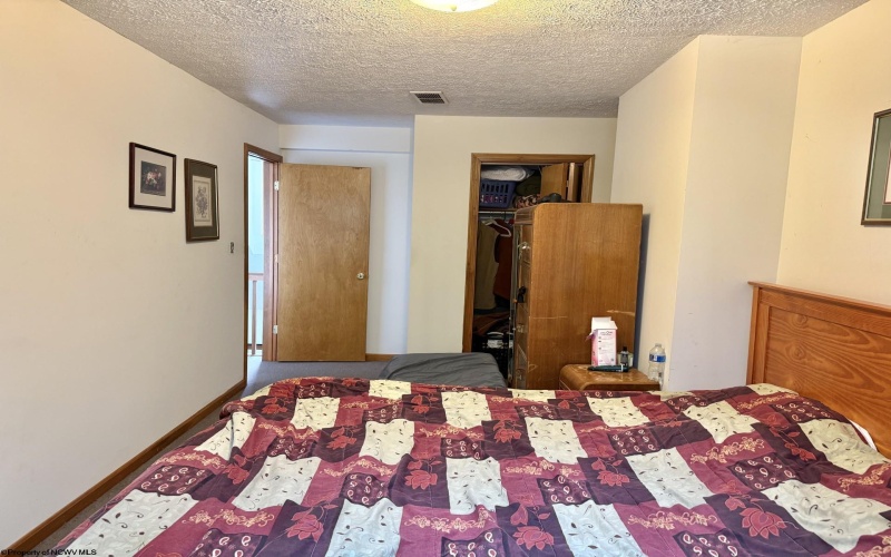 85 LOCHOA Drive, Davis, West Virginia 26260, ,Multi-unit/income,For Sale,LOCHOA,10158590