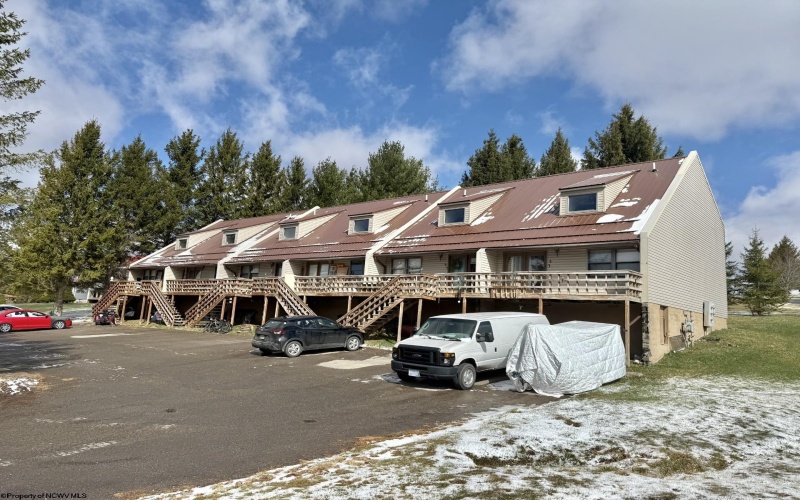 85 LOCHOA Drive, Davis, West Virginia 26260, ,Multi-unit/income,For Sale,LOCHOA,10158590