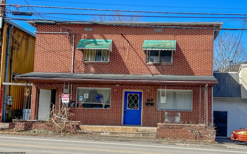 7 Lewis Street, Glenville, West Virginia 26351, ,Multi-unit/income,For Sale,Lewis,10158594