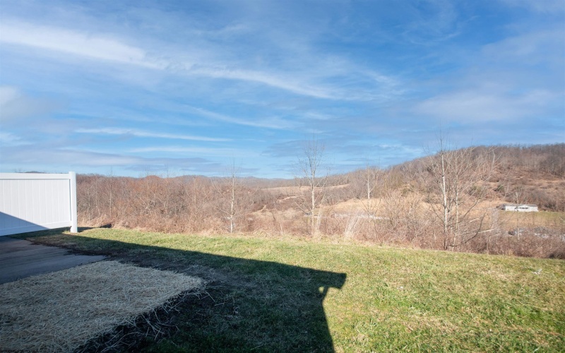 59 Grandview Way, Bridgeport, West Virginia 26330, 3 Bedrooms Bedrooms, 5 Rooms Rooms,3 BathroomsBathrooms,Single Family Attached,For Sale,Grandview,10158618