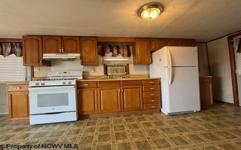 90 Nuce Lane, Morgantown, West Virginia 26508, 2 Bedrooms Bedrooms, 5 Rooms Rooms,1 BathroomBathrooms,Single Family Detached,For Sale,Nuce,10158620