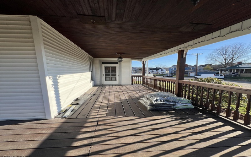 1101 4th Street, Moundsville, West Virginia 26041, 3 Bedrooms Bedrooms, 9 Rooms Rooms,2 BathroomsBathrooms,Single Family Detached,For Sale,4th,10158639