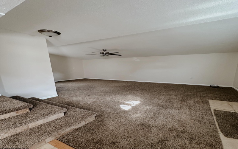 135 Elkins Street, Fairmont, West Virginia 26554, 3 Bedrooms Bedrooms, 9 Rooms Rooms,1 BathroomBathrooms,Single Family Detached,For Sale,Elkins,10158637