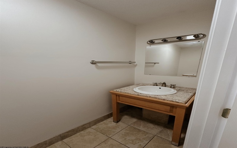 135 Elkins Street, Fairmont, West Virginia 26554, 3 Bedrooms Bedrooms, 9 Rooms Rooms,1 BathroomBathrooms,Single Family Detached,For Sale,Elkins,10158637