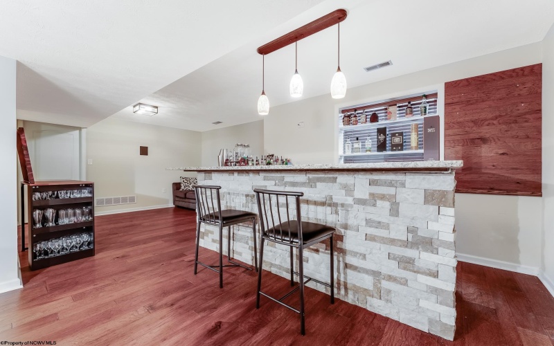 121 Brookdale Drive, Morgantown, West Virginia 26508, 4 Bedrooms Bedrooms, 10 Rooms Rooms,3 BathroomsBathrooms,Single Family Detached,For Sale,Brookdale,10158647